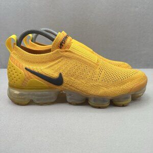 Womens Size 8.5 Nike Air VaporMax Moc 2 Shoes University Gold Slip-On Athletic